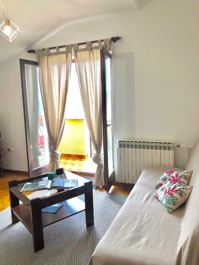 Apartments Petricic With Swimming Pool Ičići Dış mekan fotoğraf